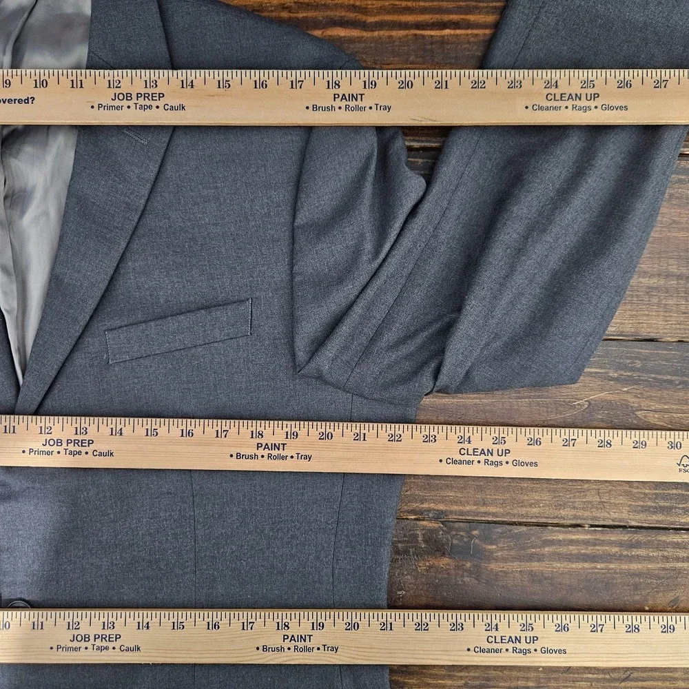 Calvin Klein Men's Sport Coat Blazer Two‎ Button Gray Twill Poly Rayon Size 42R